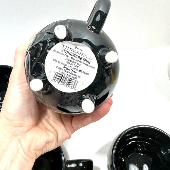 *NEW* THRESHOLD SPIDER BLACK CAULDRON COFFEE MUGS SET OF 4 - Picture 9 of 11